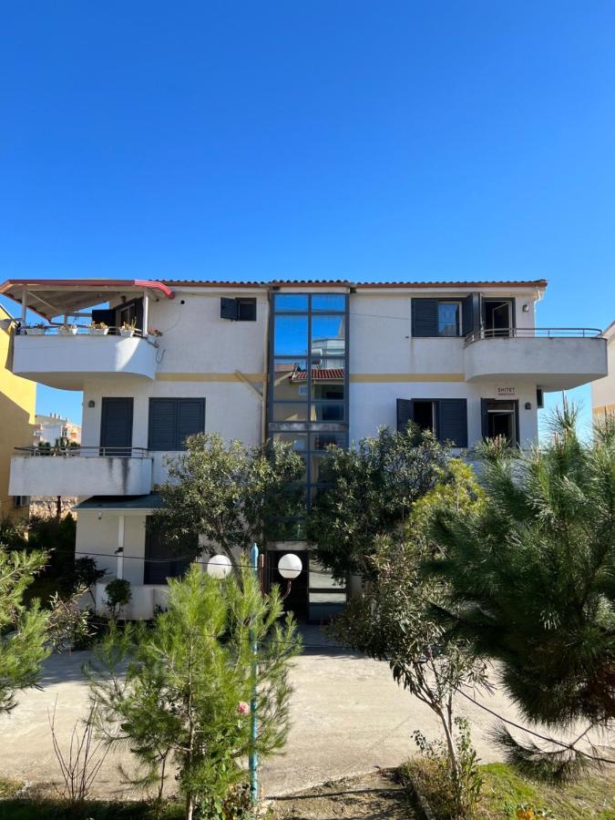 Gazi'S Apartament For Rent Golem  Bagian luar foto