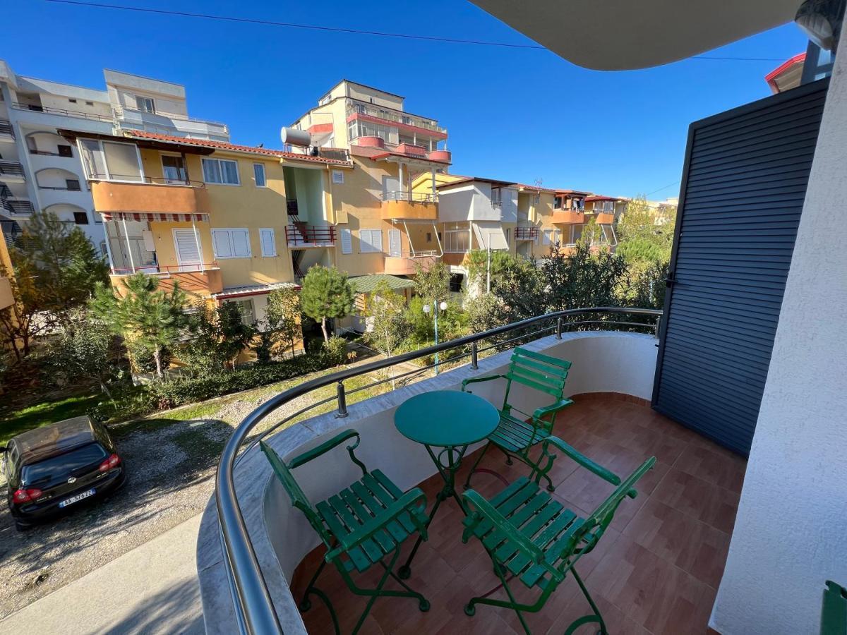 Gazi'S Apartament For Rent Golem  Bagian luar foto