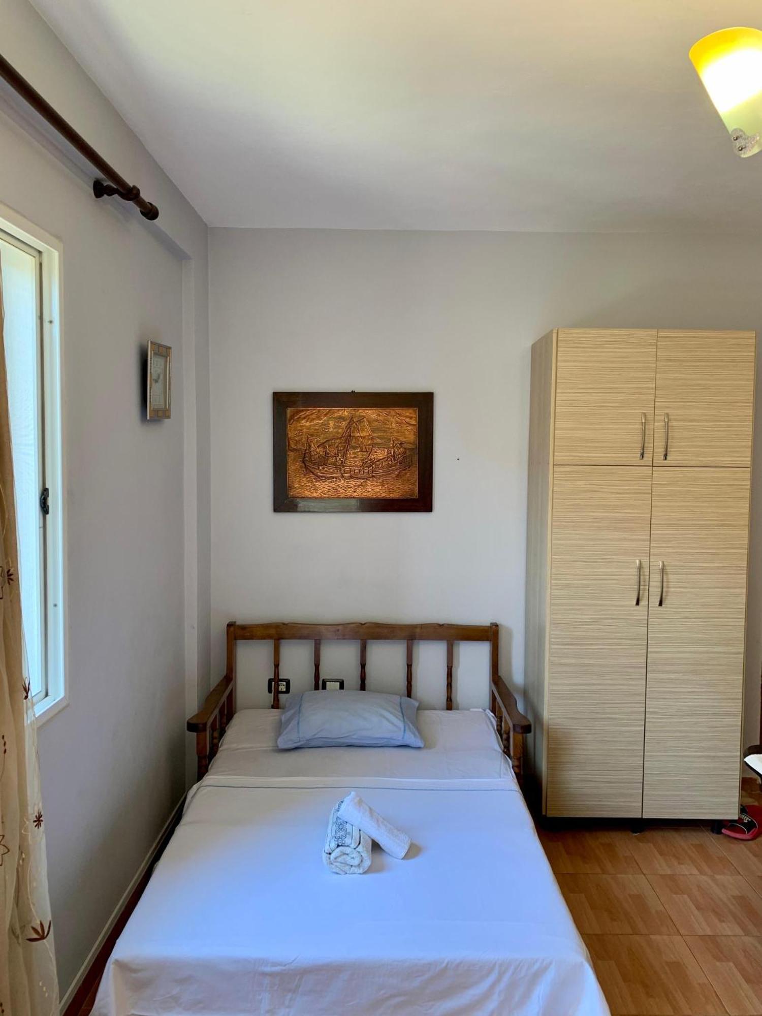 Gazi'S Apartament For Rent Golem  Bagian luar foto