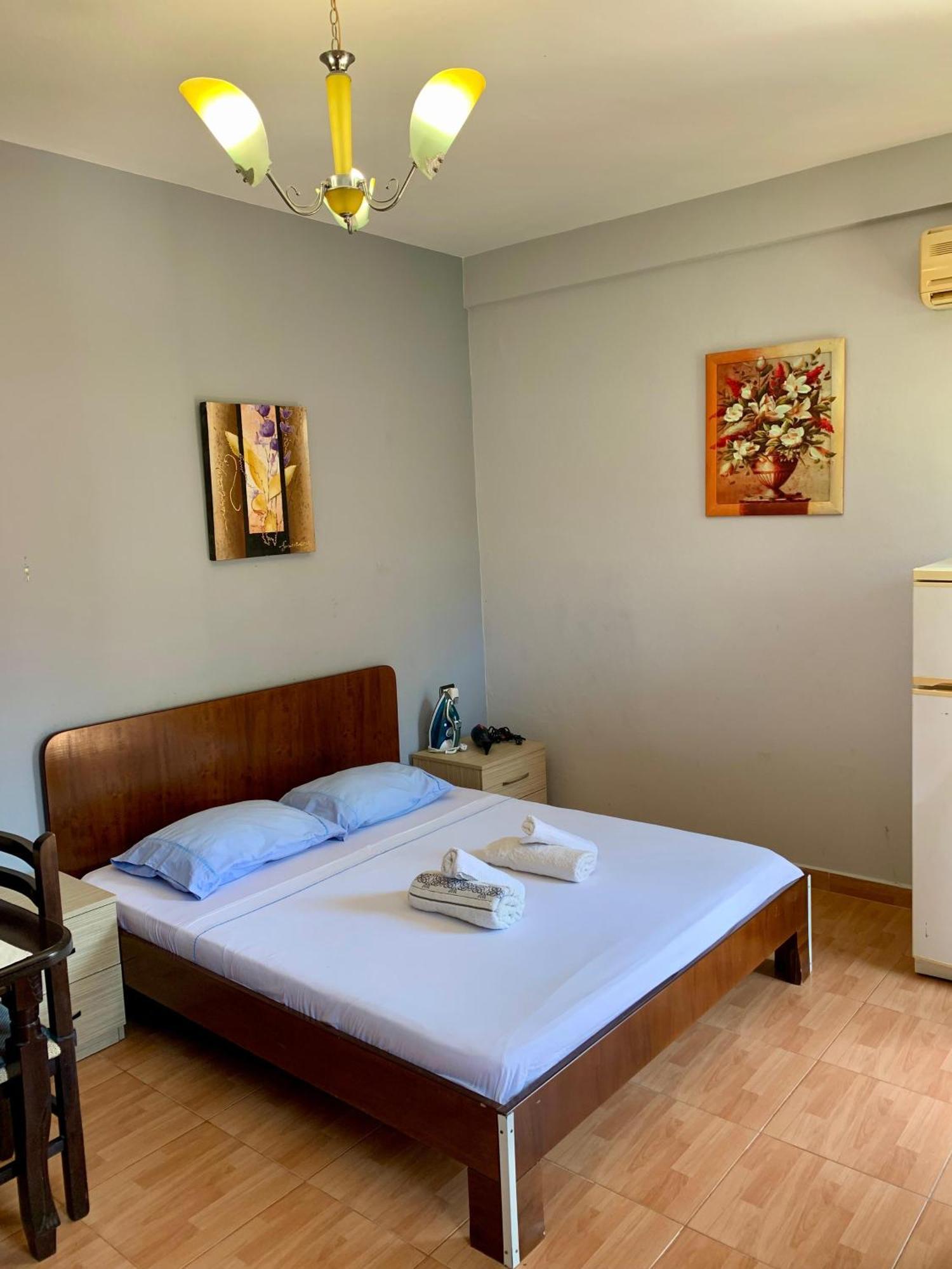 Gazi'S Apartament For Rent Golem  Bagian luar foto