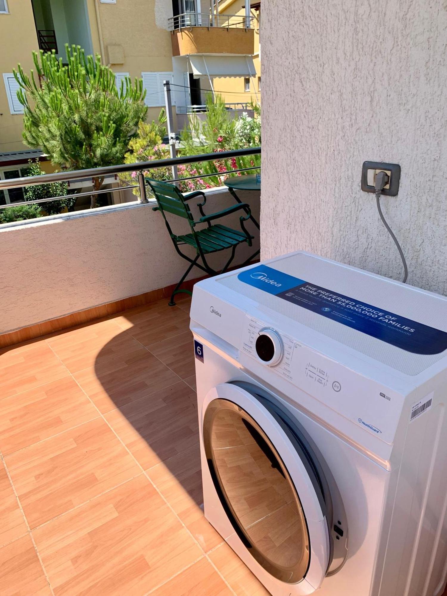 Gazi'S Apartament For Rent Golem  Bagian luar foto